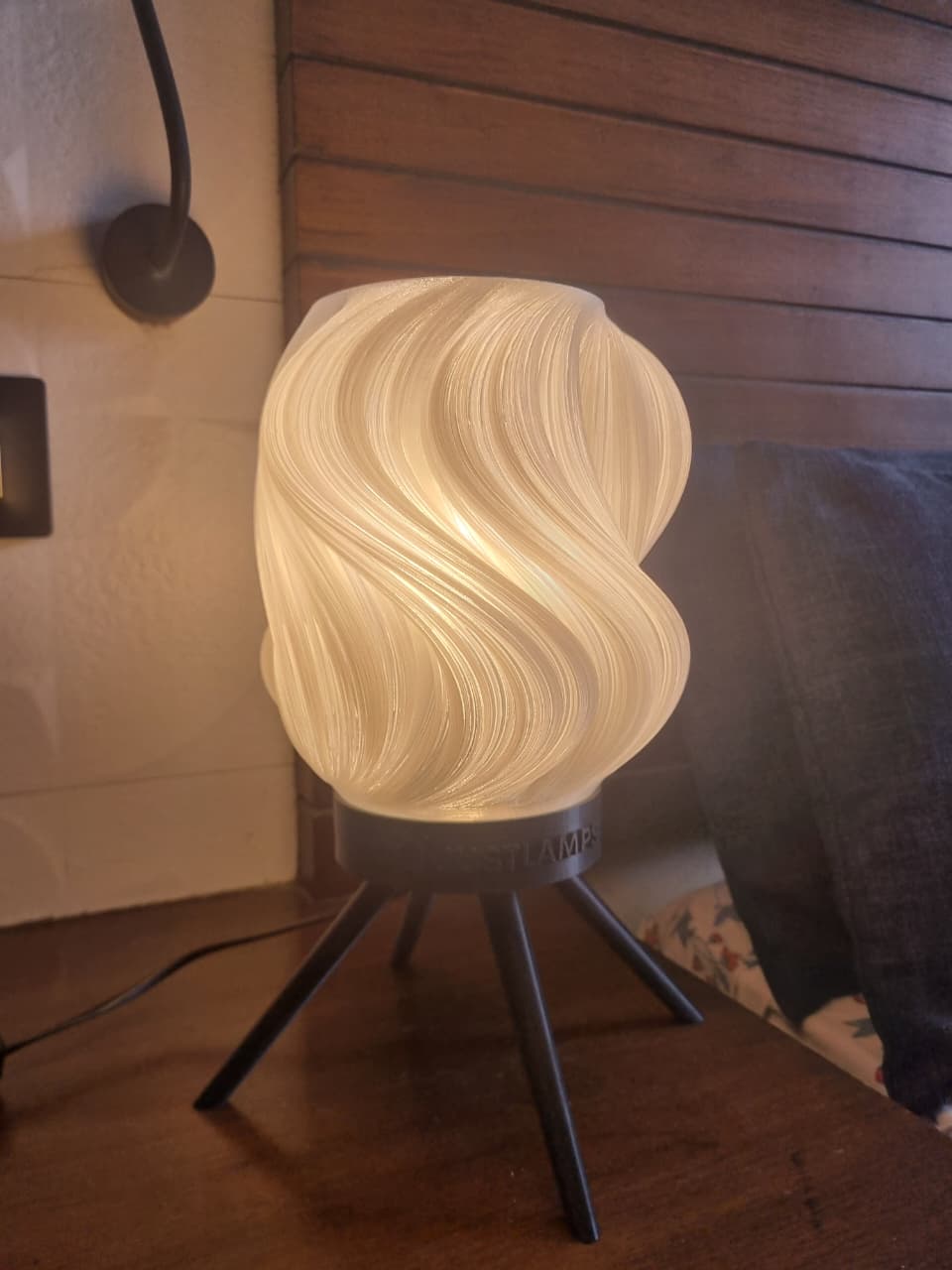 Snowflake Lamp | 3D Printed Table Light, Biodegradable PLA, Translucent White Shade, LED 3 Color Modes – Modern Bedside & Desk Lamp