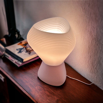 Delta Ridge Lamp | 3D Printed Table Light, Paper-Thin PLA Shade, Dual-Tone Design, LED 3-in-1 (Warm/Neutral/Cool) – Modern Bedside & Desk Lamp
