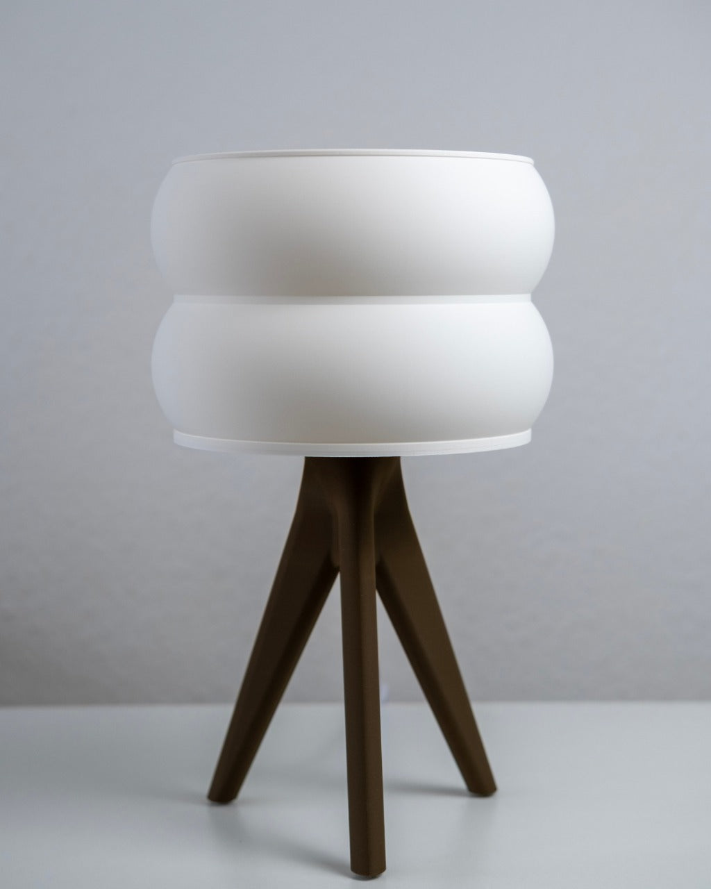 Gyroid Lamp | 3D Printed Table Light, Paper-Thin PLA Shade, LED 3-in-1 or Warm Yellow – Modern Minimalist Bedside & Desk Lamp