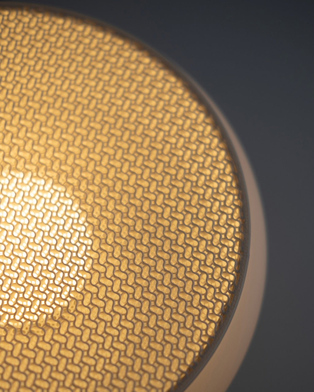 Gyroid Lamp | 3D Printed Table Light, Paper-Thin PLA Shade, LED 3-in-1 or Warm Yellow – Modern Minimalist Bedside & Desk Lamp